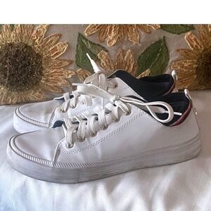 Tommy Hilfiger White Sneakers Casual Lace Up Low‎ Top Sneakers
